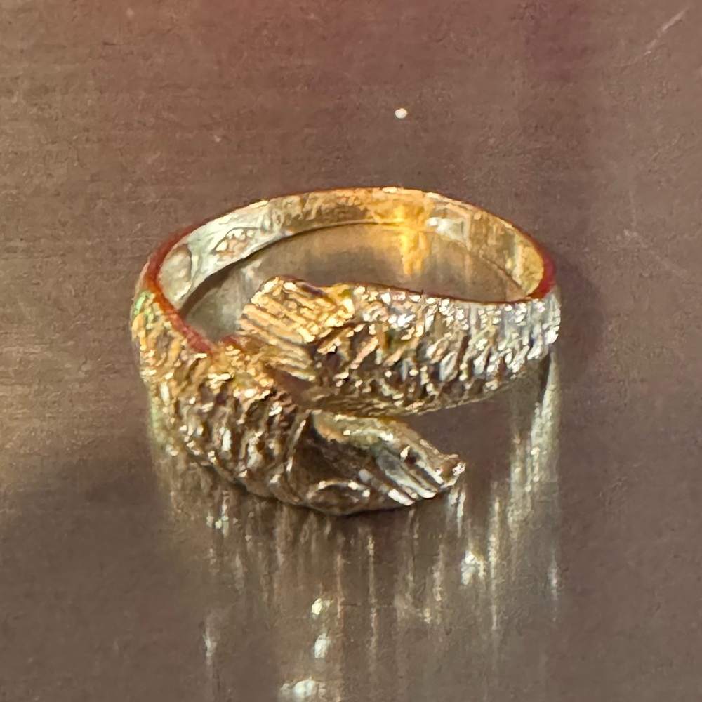 18KARAT Arwana good luck fish ring